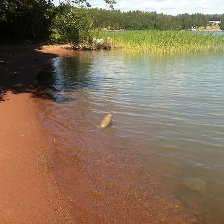 Aeijaelaen Rusti Paratiisisaari * Naantali