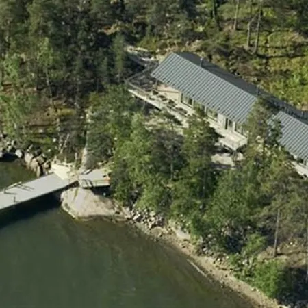 Aeijaelaen Rusti Paratiisisaari * Naantali