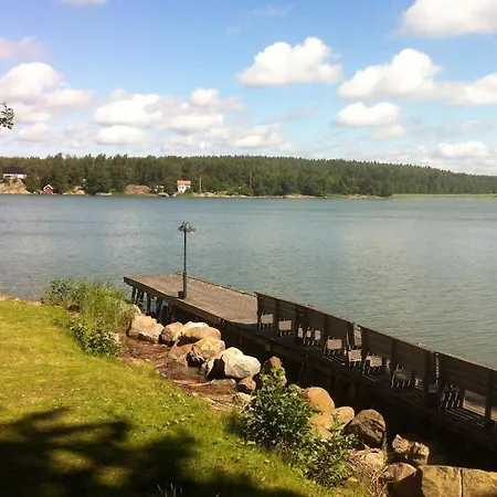 Aeijaelaen Rusti Paratiisisaari Сasa de vacaciones Naantali