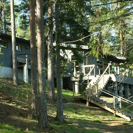 Aeijaelaen Rusti Paratiisisaari Сasa de vacaciones