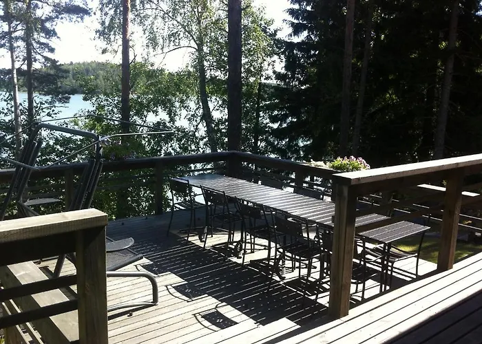 Aeijaelaen Rusti Paratiisisaari 別荘 ナーンタリ