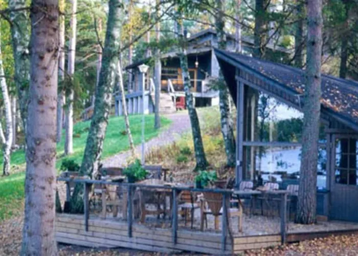 Aeijaelaen Rusti Paratiisisaari ナーンタリ