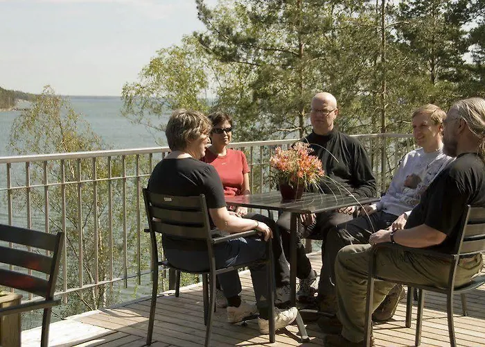 Aeijaelaen Rusti Paratiisisaari *