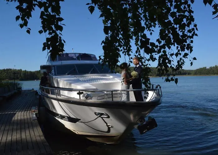 Aeijaelaen Rusti Paratiisisaari ナーンタリ