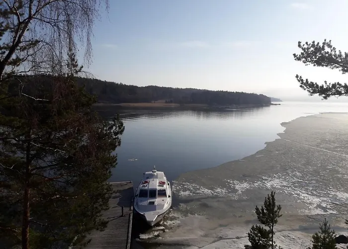 Aeijaelaen Rusti Paratiisisaari Nyaraló *